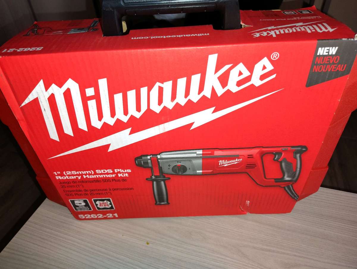Milwaukee hammer drill