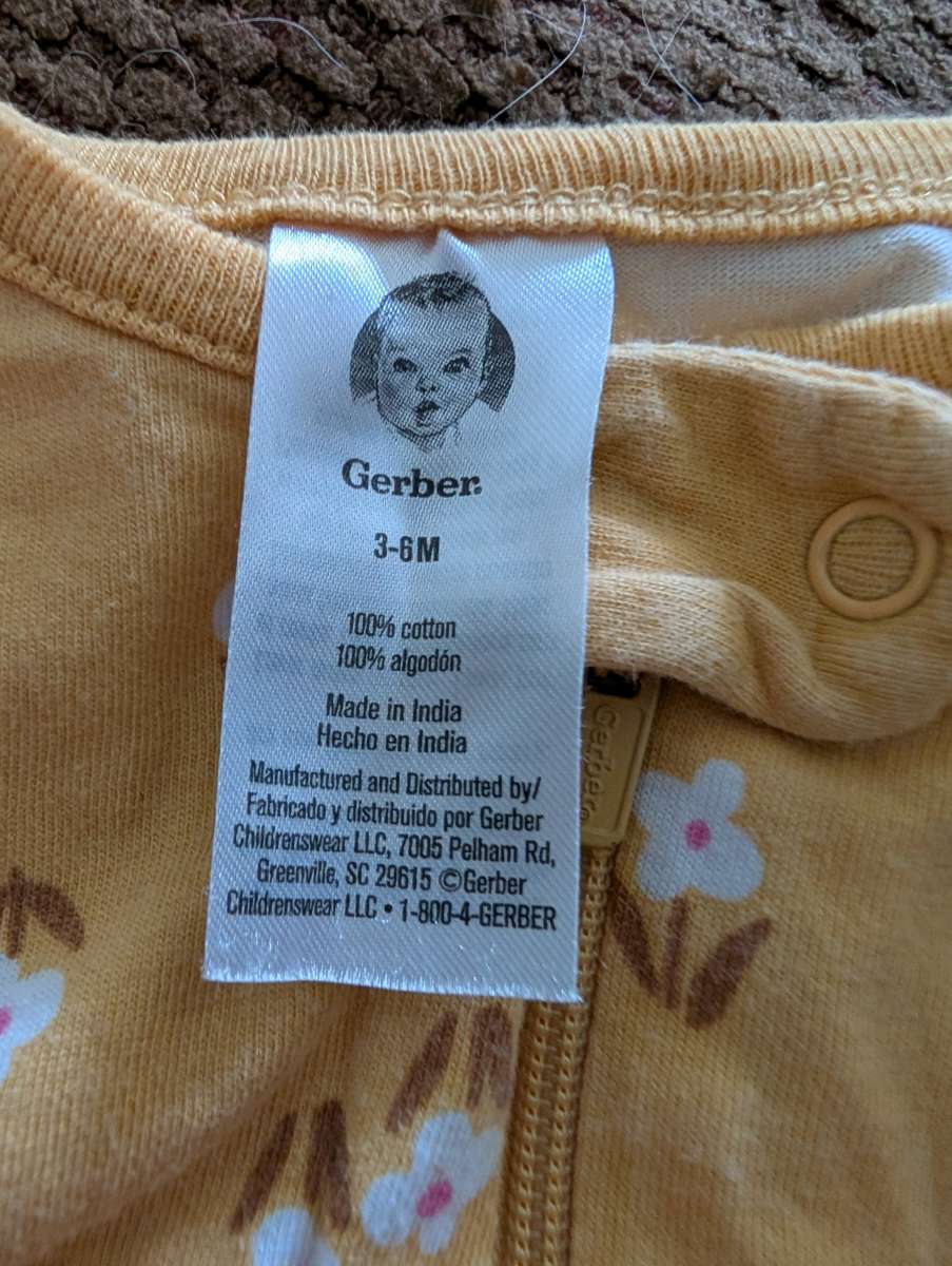 Baby yellow sleepsuit with feet 3 to 6 months