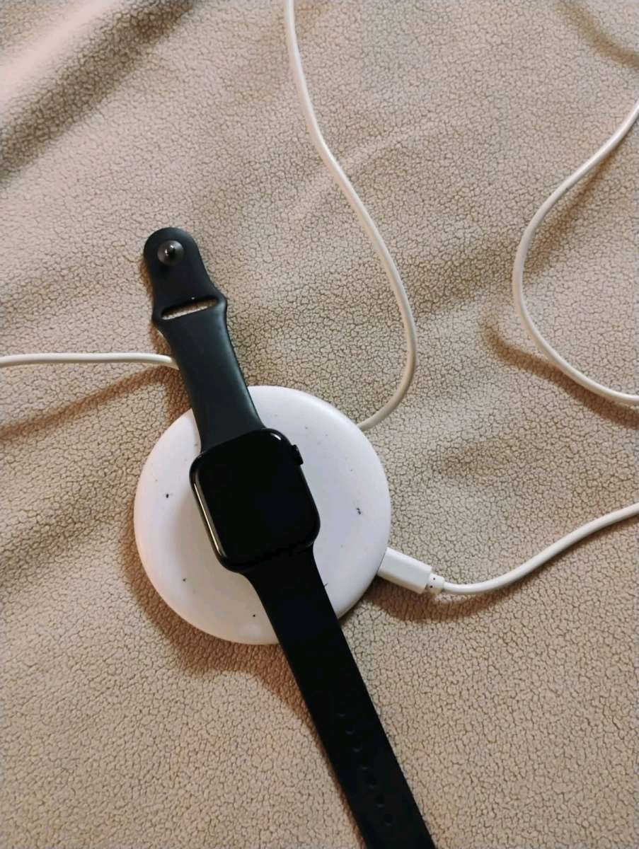 Series 8 Apple Watch with Universal Apple Charger included