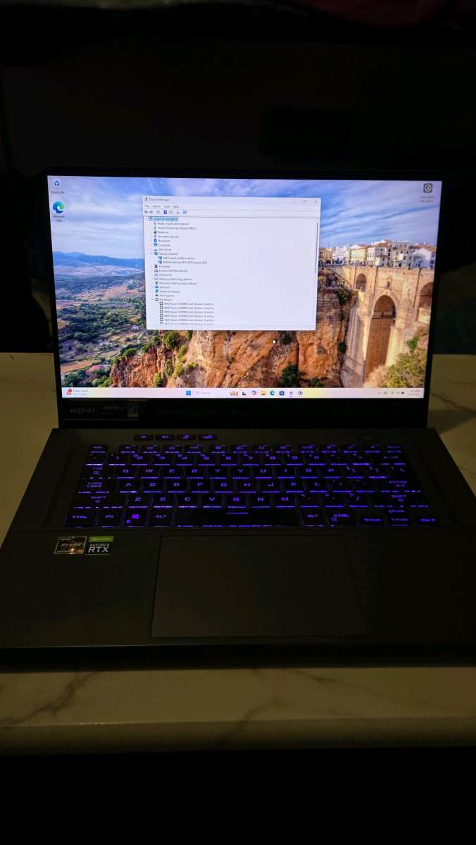 Laptop RTX 3070 Asus rog zephyrus g15 QHD 165 Hz Ryzen 9 590
