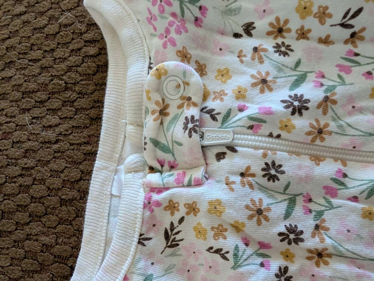 Baby Flowery sleepsuit with feet