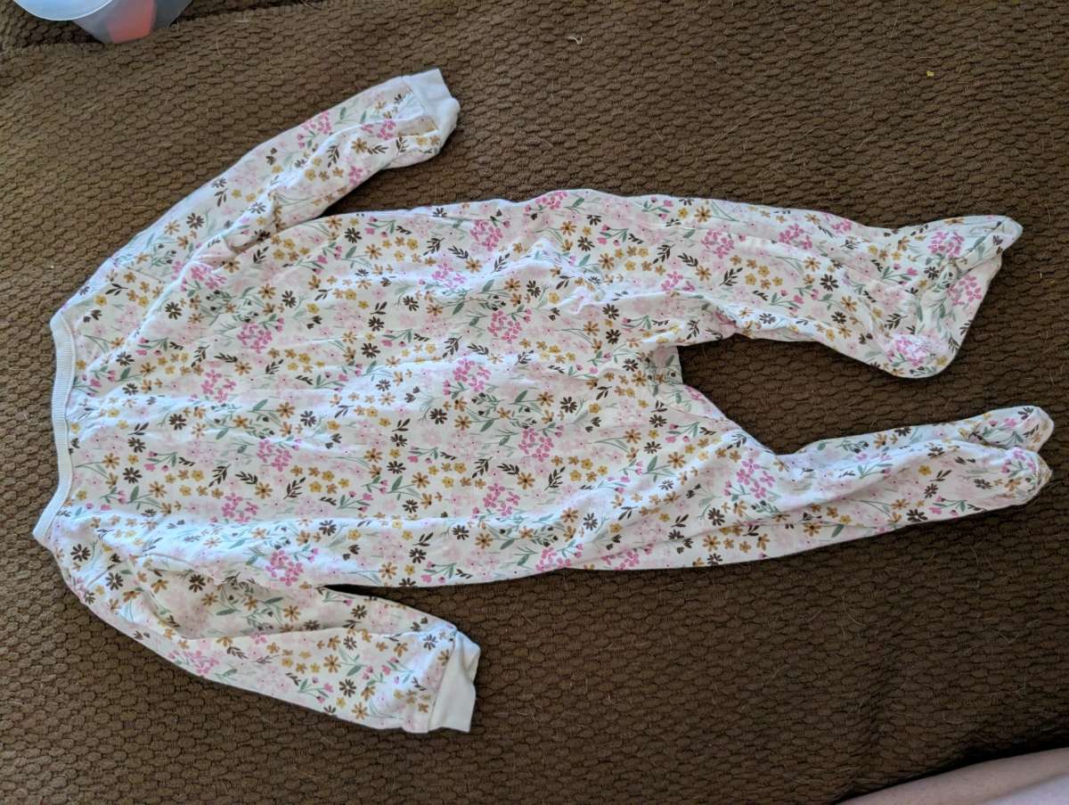 Baby Flowery sleepsuit with feet