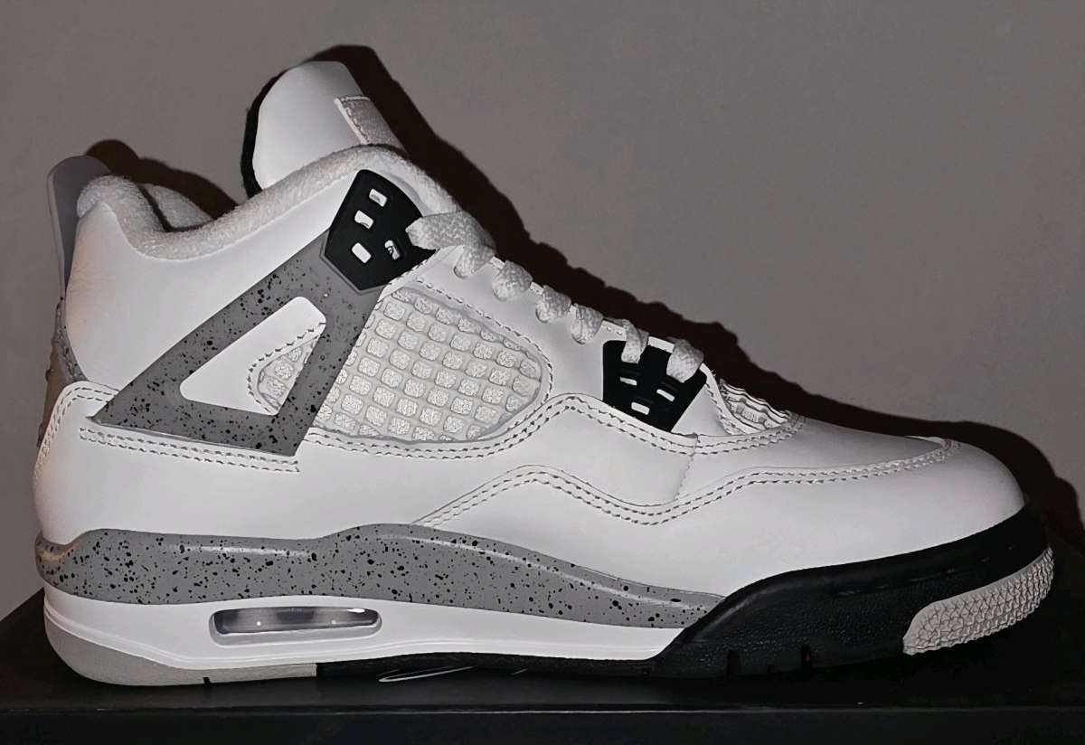 Air Jordan 4 Retro OG White Cement Youth Size 5
