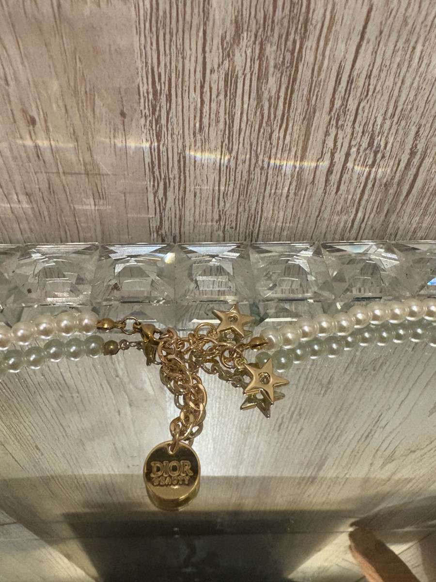 GWP CD pearl gold accent necklace