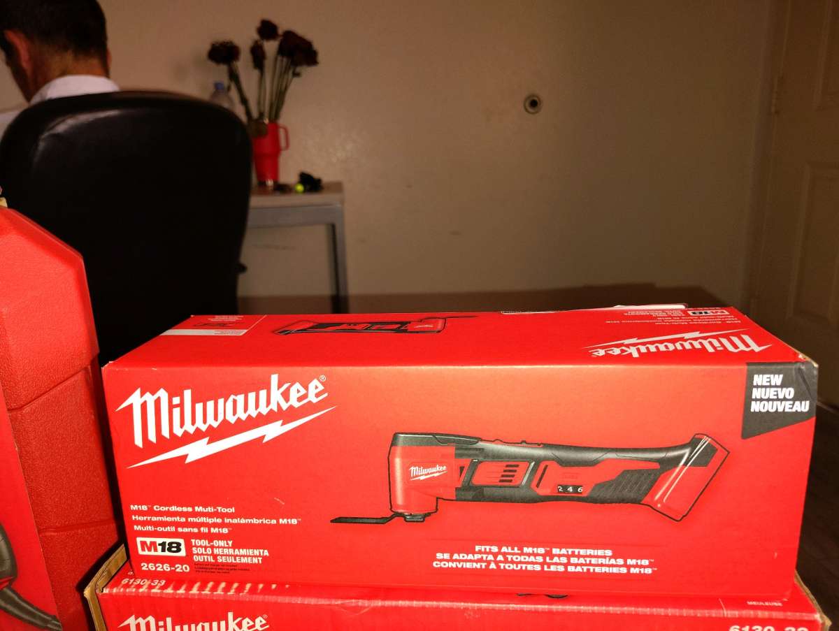 Milwaukee cordless muiltitool
