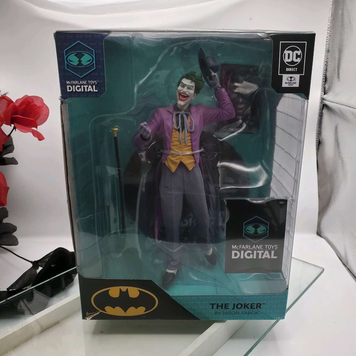 Mcfarlane Joker Statue
