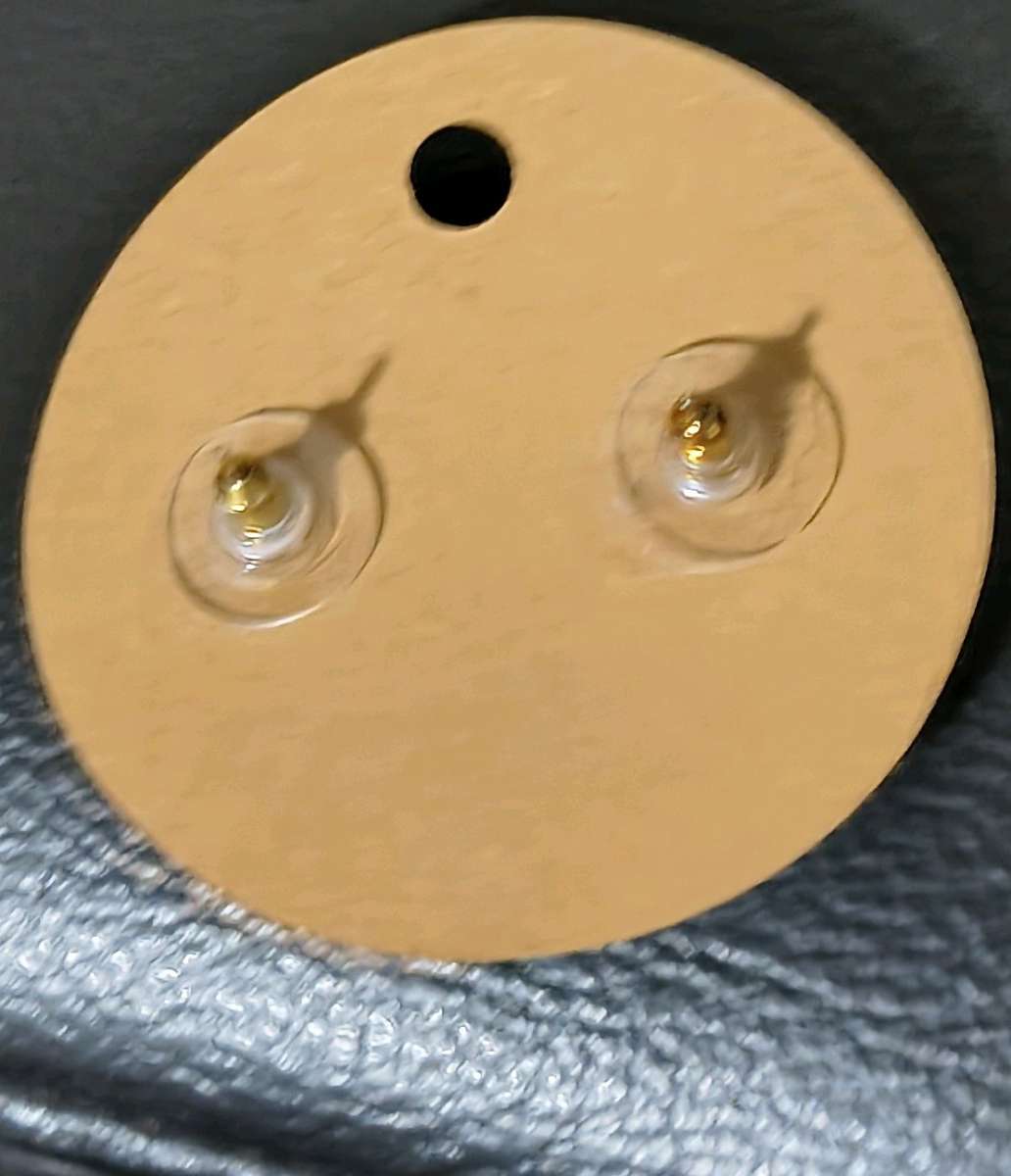 Vintage 1970s Unakine Chobchon Gold Tone Stud Earrings