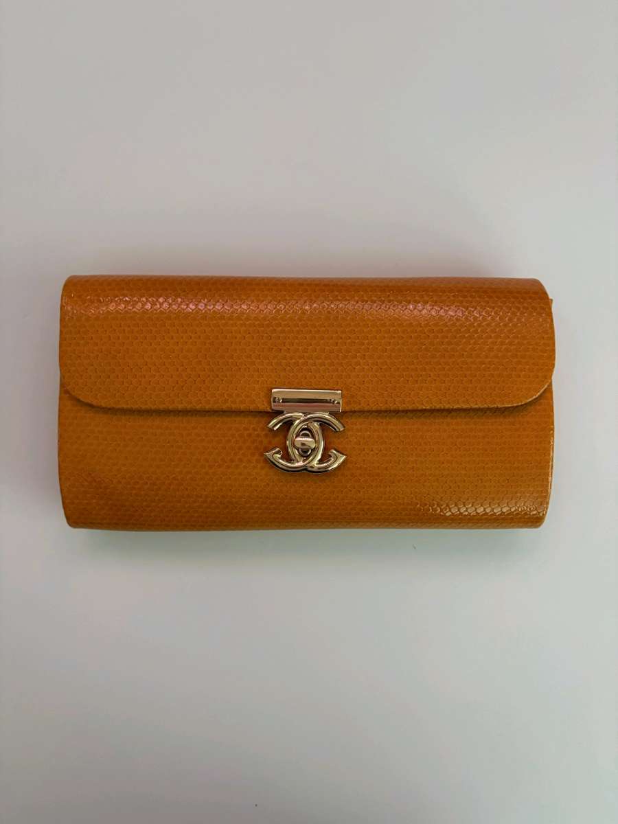 VintageStyle Orange Faux Leather Clutch with Gold DoubleC Ac