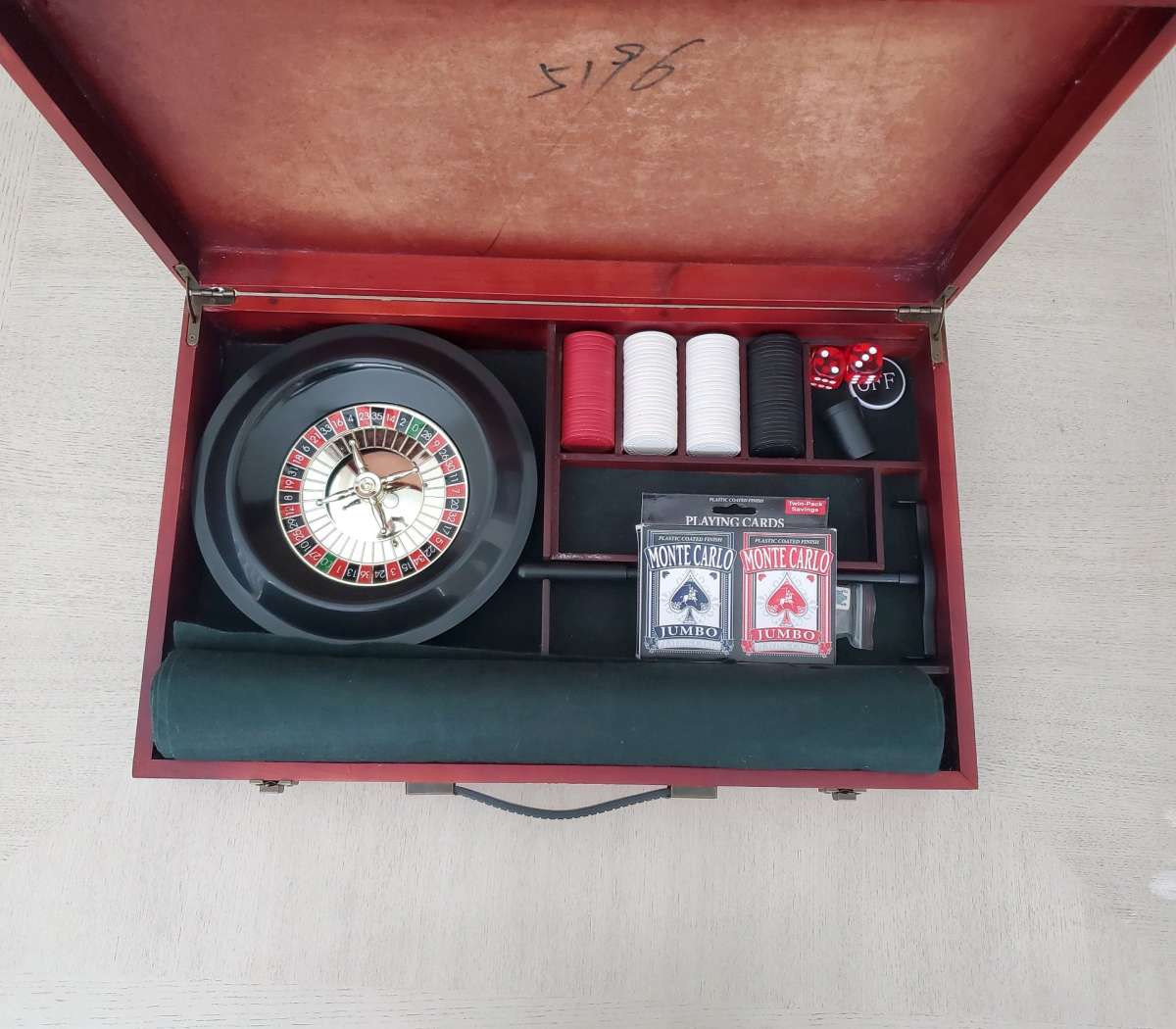 Multi Casino Card Game With Poker 1 Latch Broken