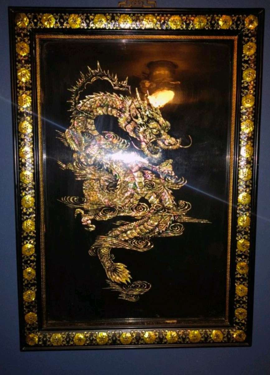 Korean lacquer wall plaque made by Sam Poong Industrial Arts