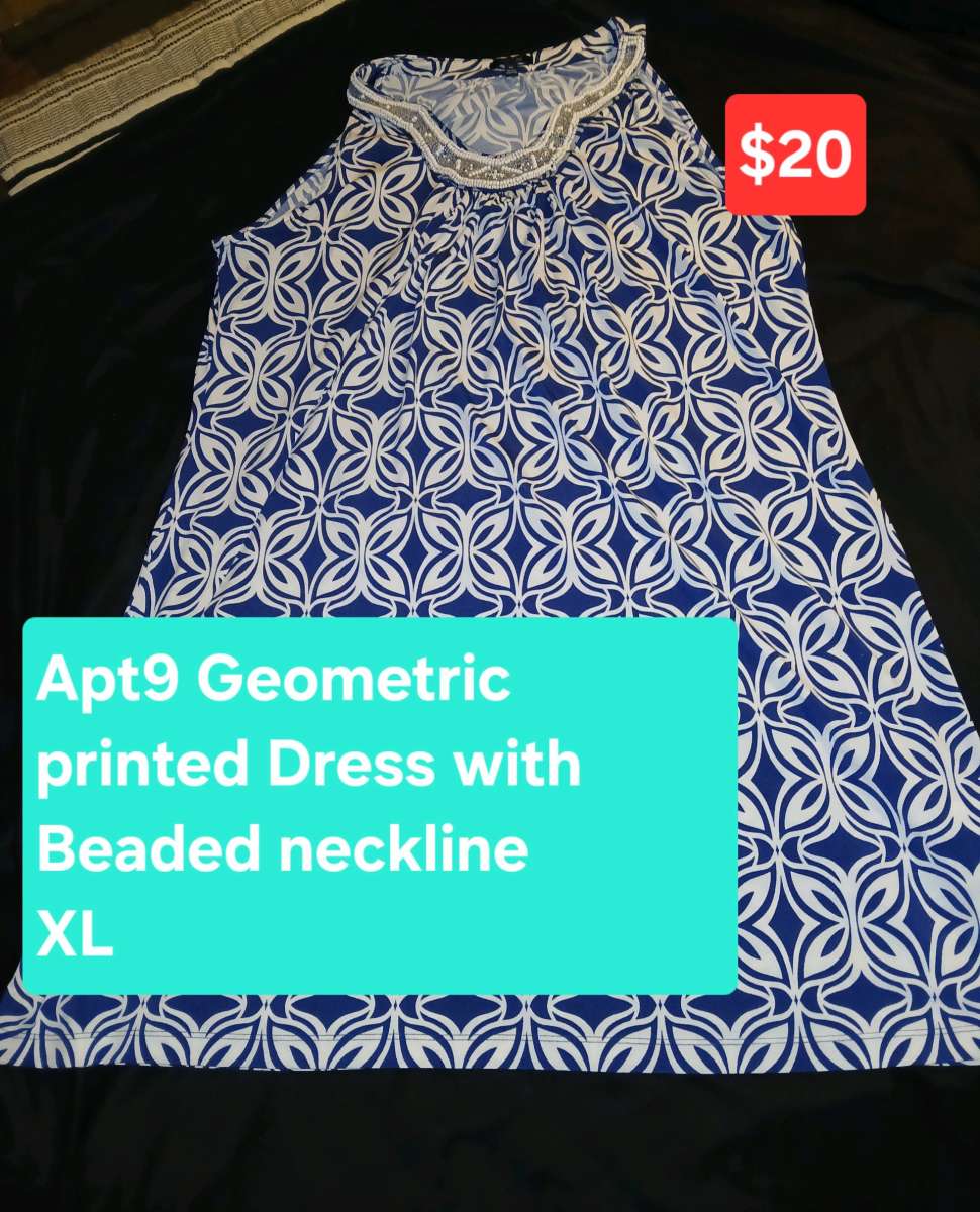 Tons of Wemons clothes