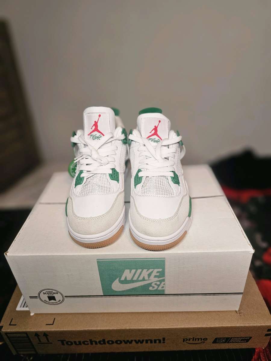 NEW JORDAN NIKE RETRO 4 SB ORIGINAL