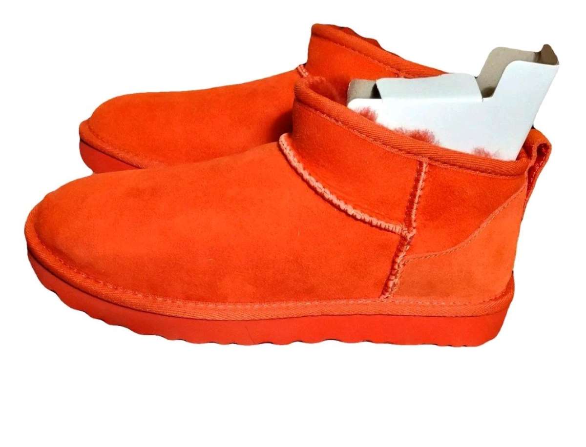 Classic Ultra Mini UGG boots Red size 7