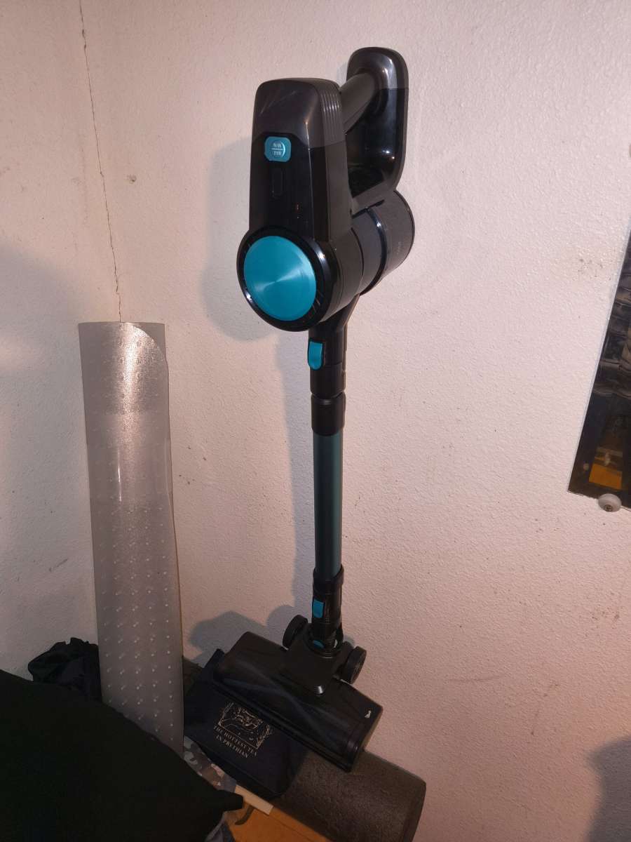 Cordless Vacuum