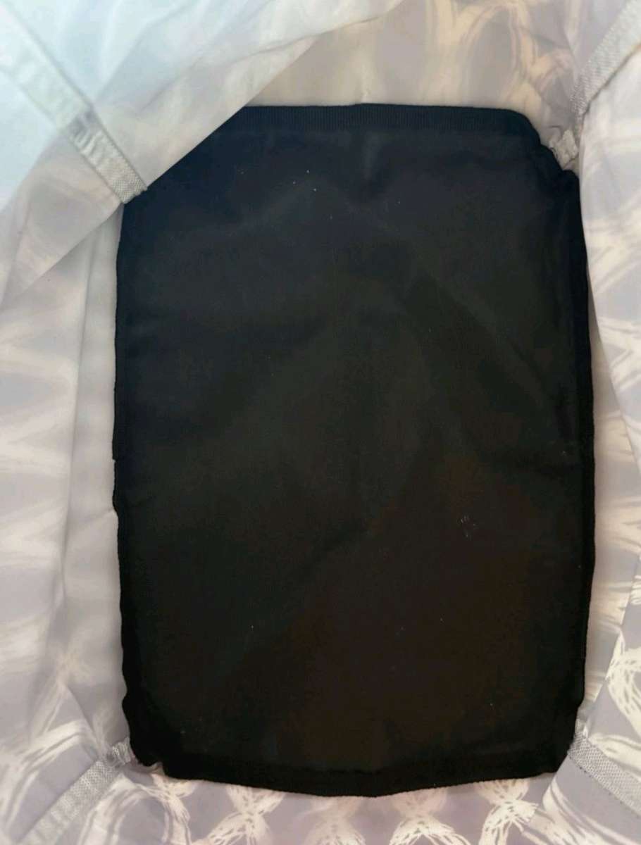 ThirtyOne Large Canvas Black Link Patterned Tote wBlack Stra