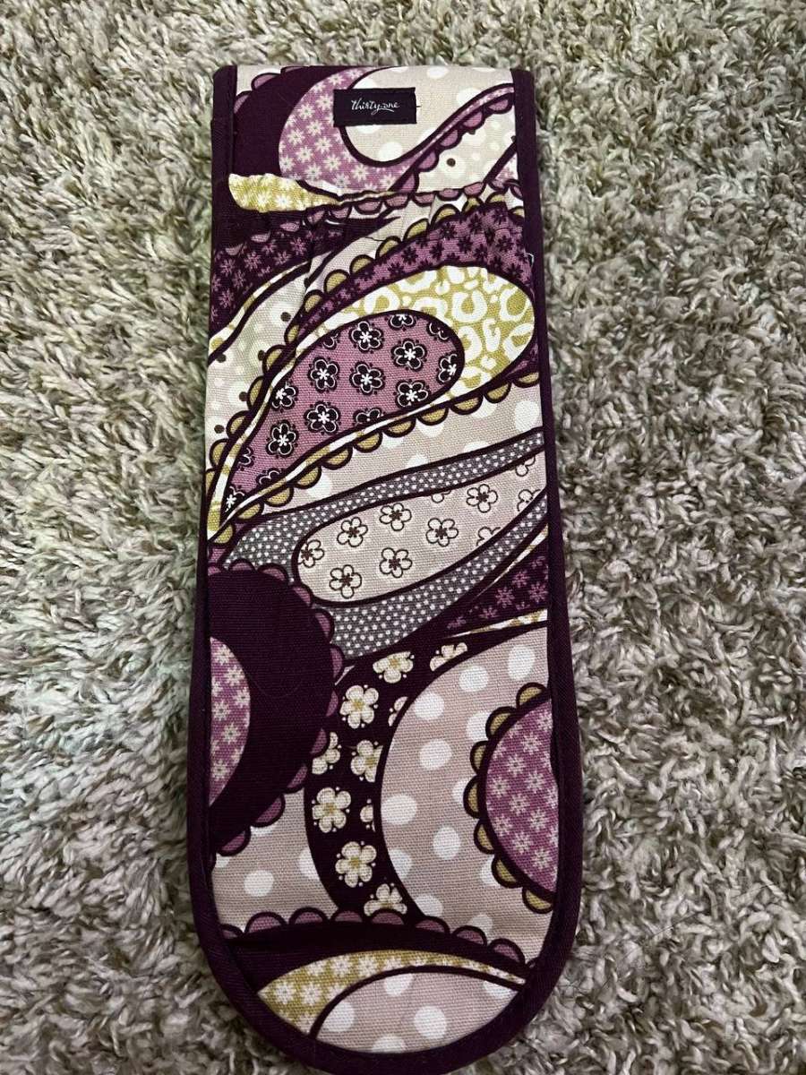 ThirtyOne Plum Awesome Blossom Travel Flat Iron Case Bag Pur