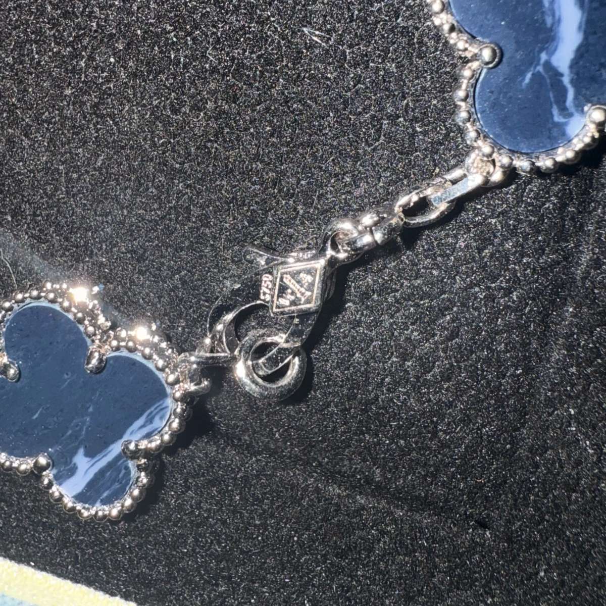 clover bracelet blue