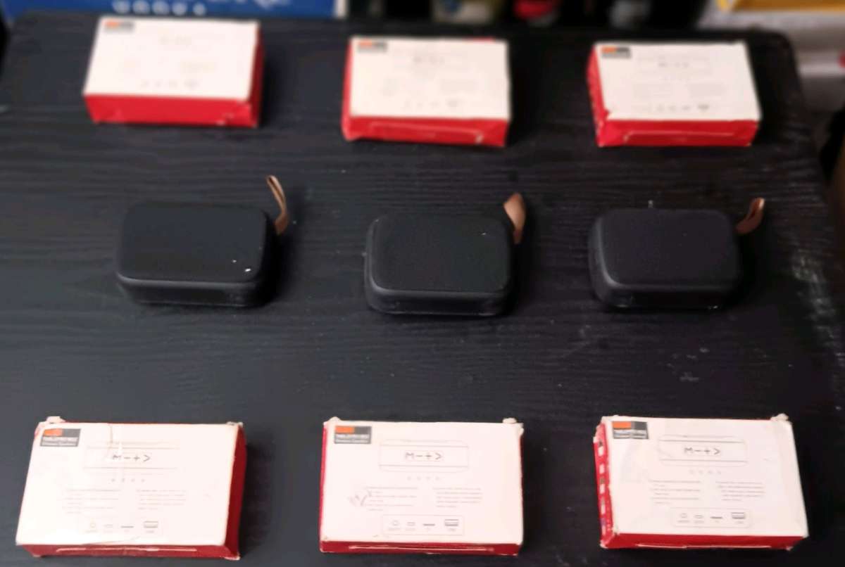 TABLEPRO MINI BLUETOOTH SPEAKERS