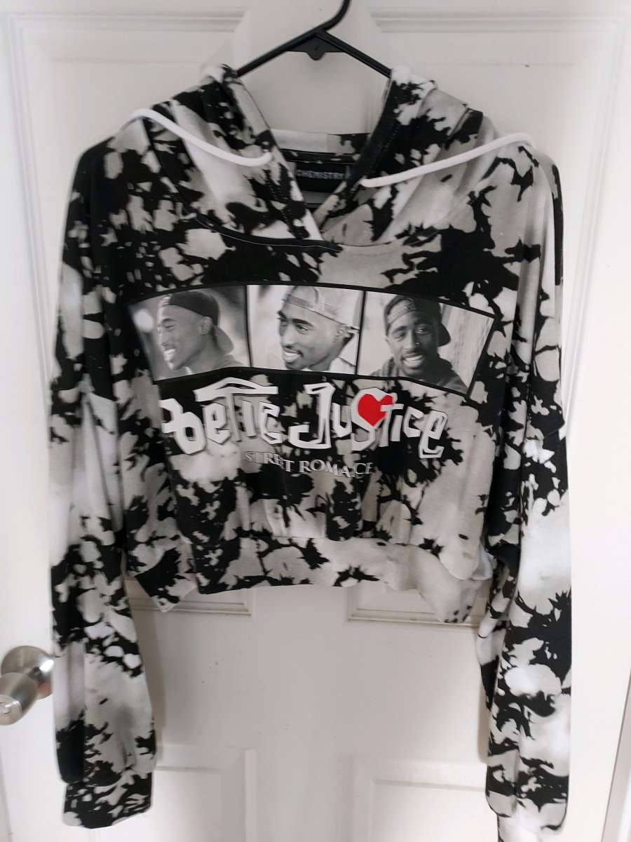 Cropped Tupac hoodie