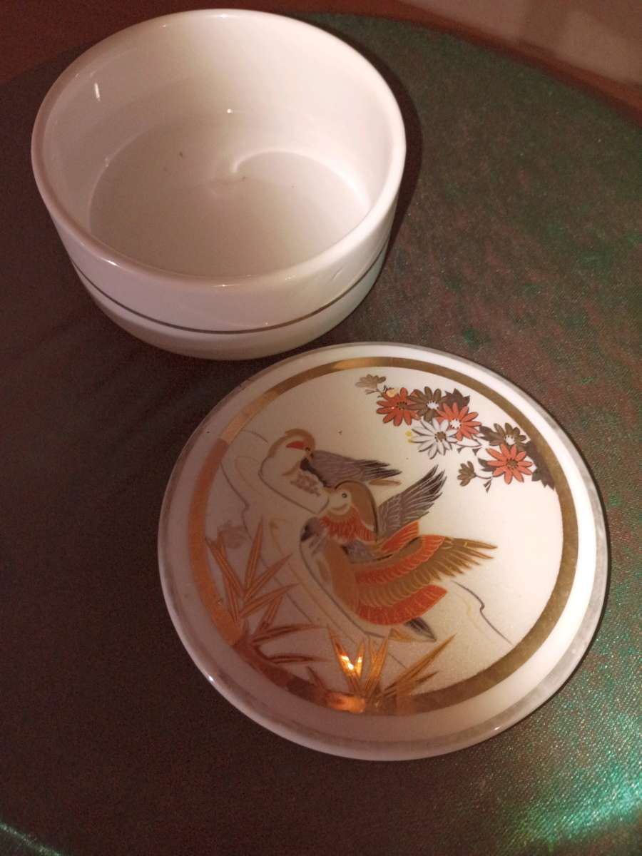 vintage Japanese trinket box