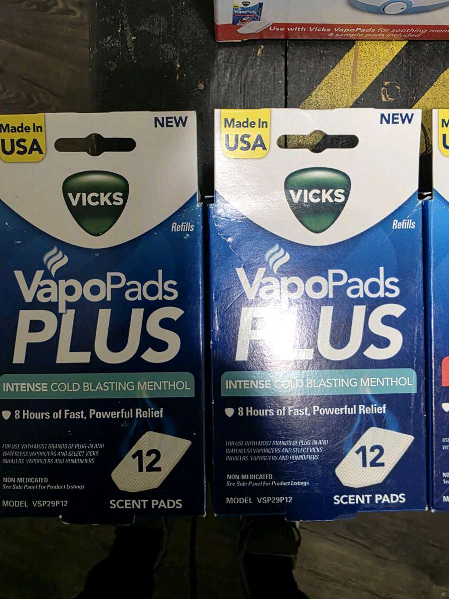 Vicks Sinus Inhaler with 4 boxes of Vapor Pads