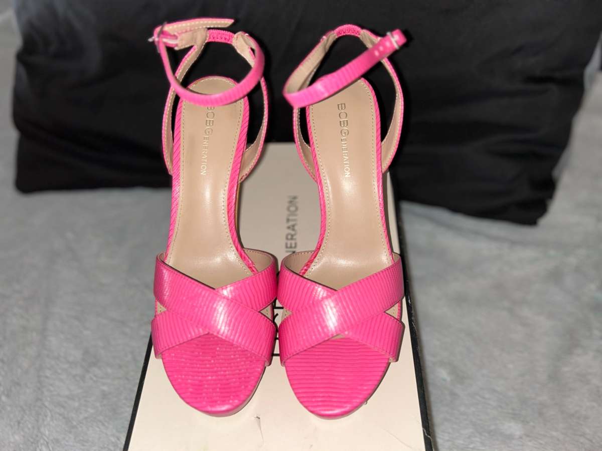 BCBGeneration Fuscia Heels