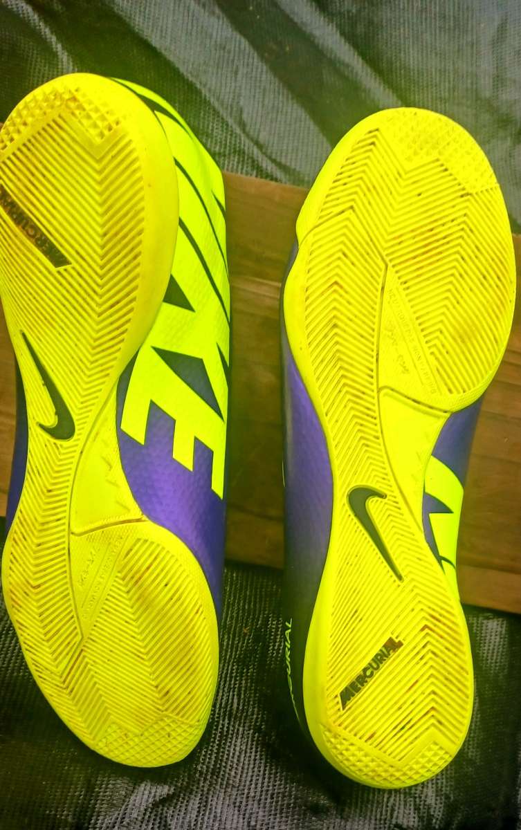 Nike Mercurial Victory Shoes