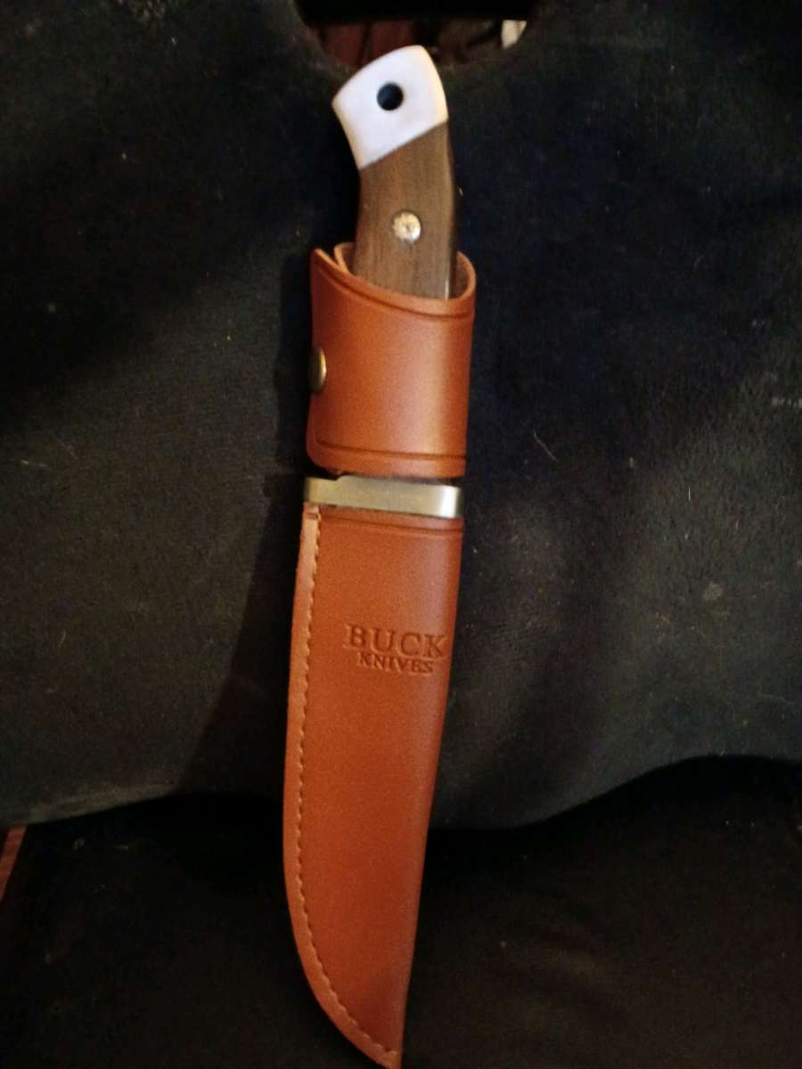 vintage Buck fixed blade knife
