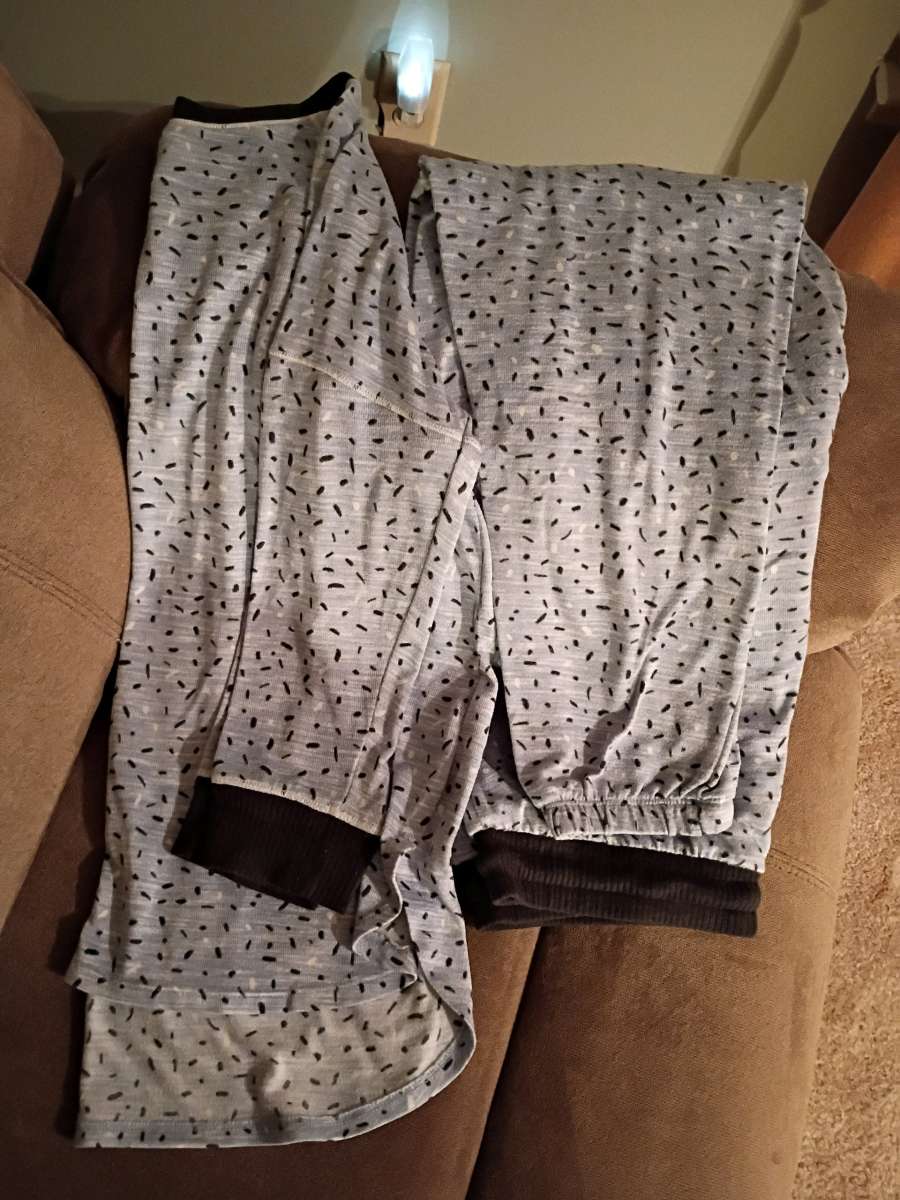 Big Variety Of Womens Cloths An Shoes