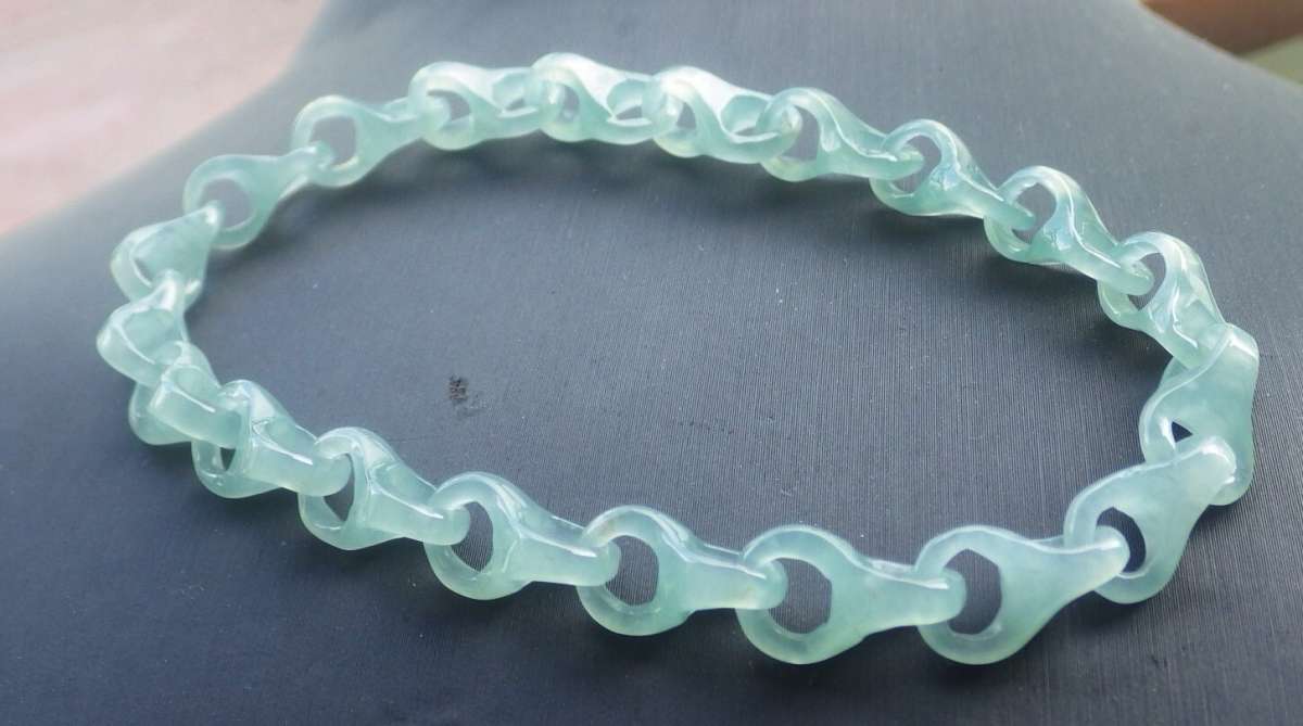 Certificate Jadeite Jade Green chain link knotted Bracelet