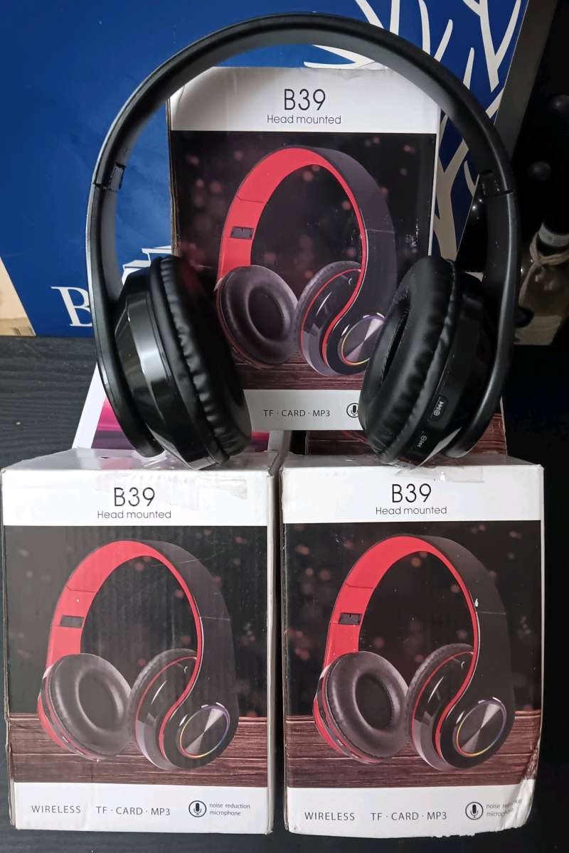 B39 WIRELESS HEADPHONES