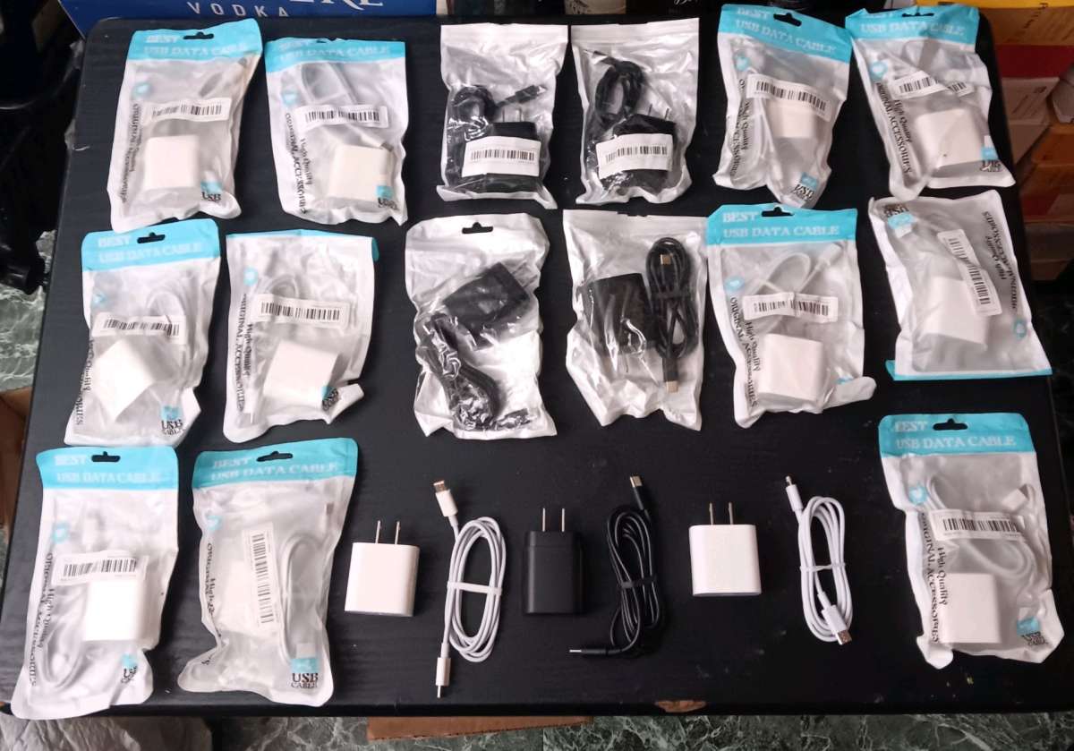 20W IPHONE AND TYPE C CHARGERS WITH BOX