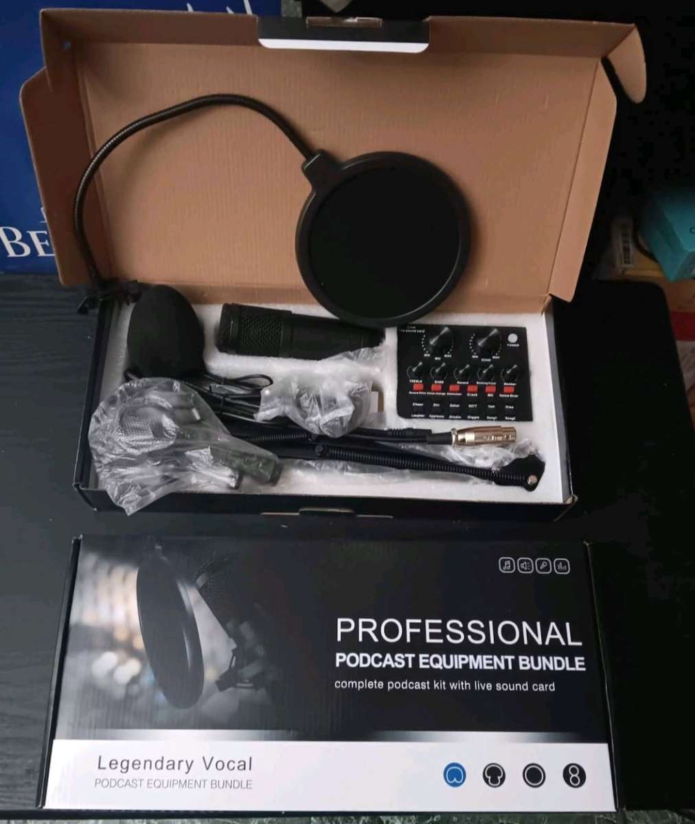 PROFESSIONAL PODCAST EQUIPMENT BUNDLE