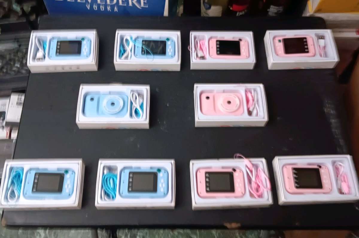 KIDS DIGITAL CAMERAS