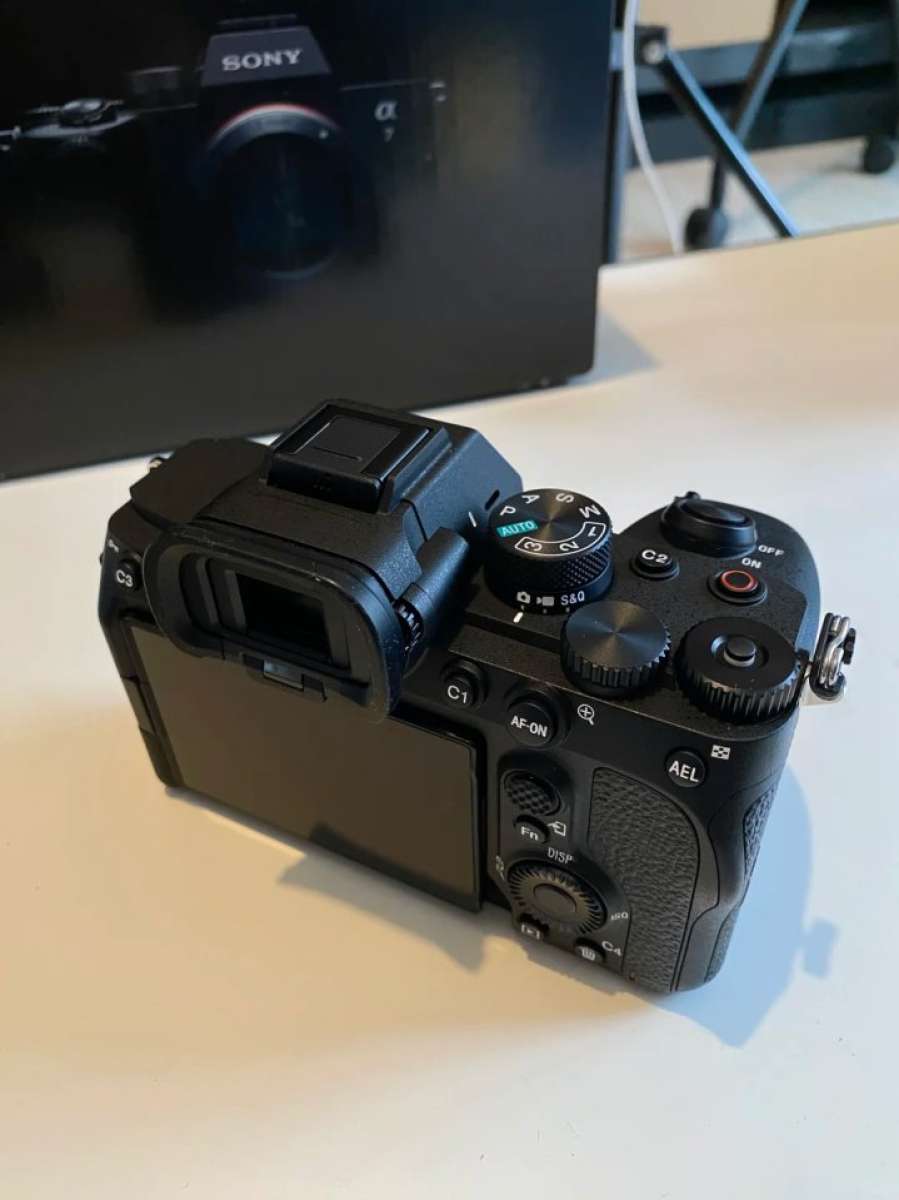Sony a7m4