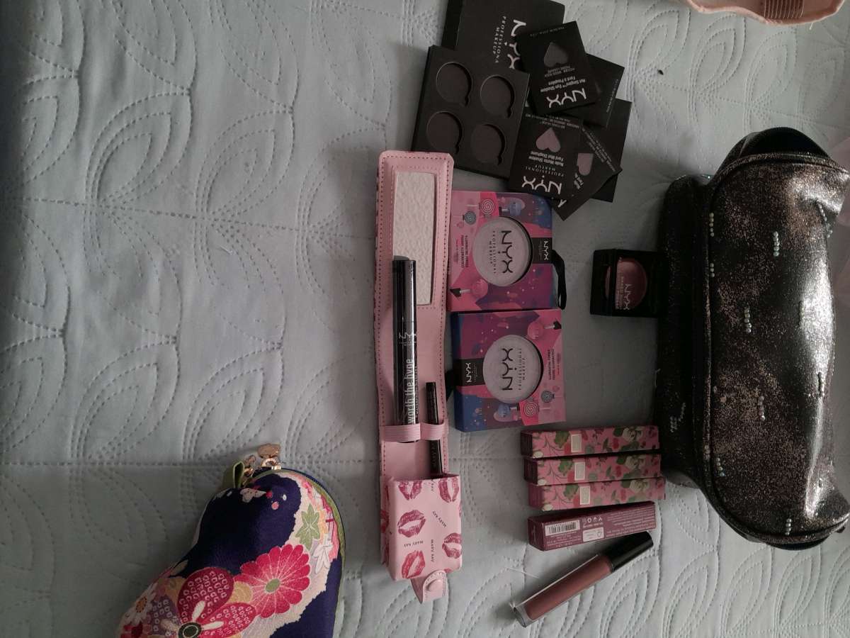 Bundle Ballet gear shoes make up and accessories