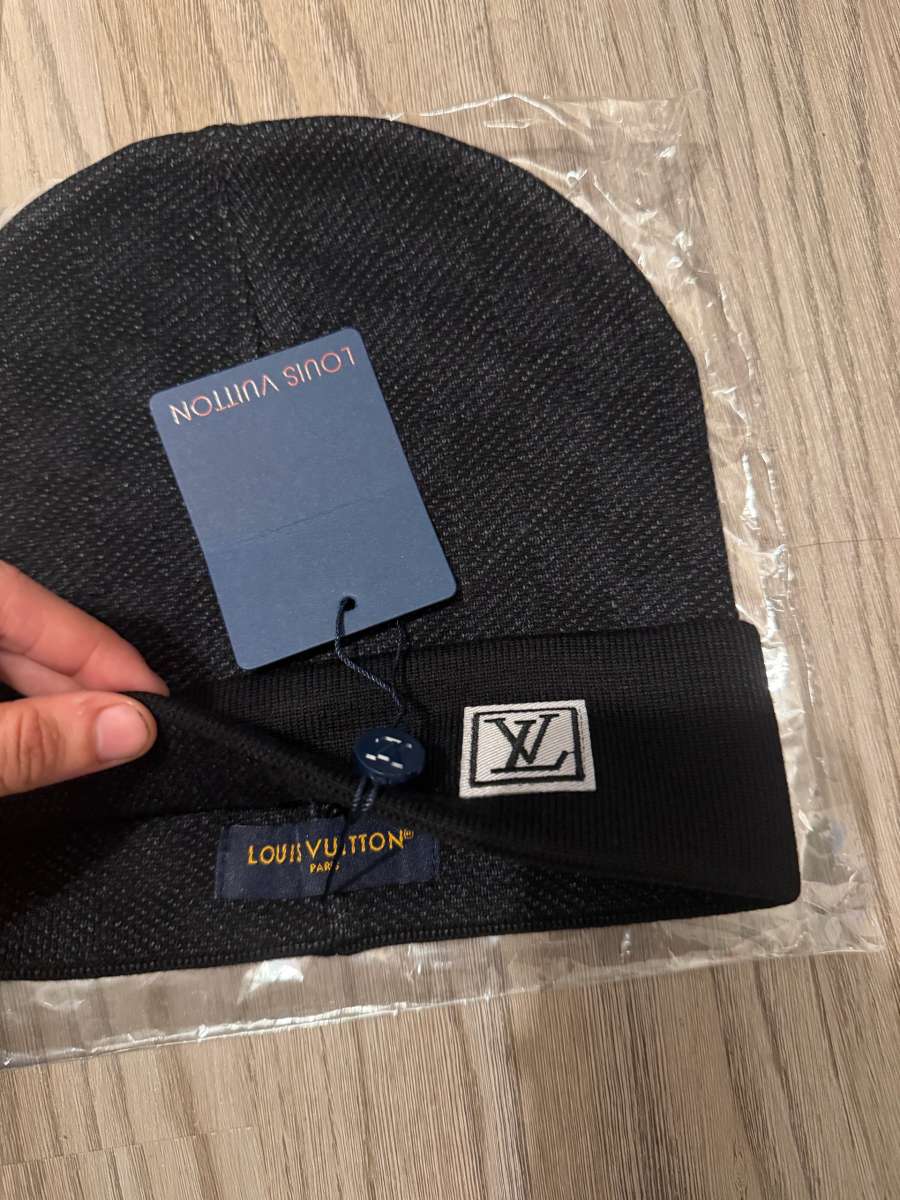 LV beanie