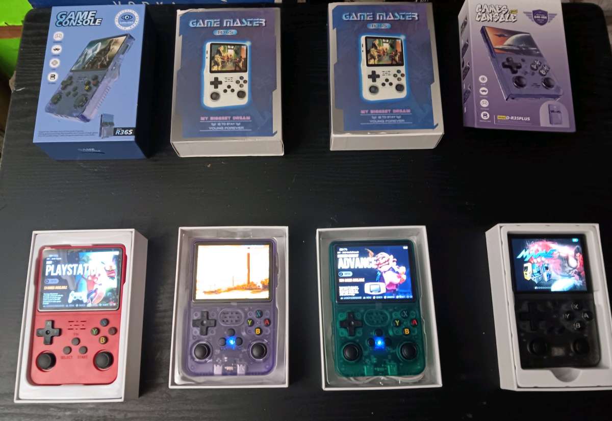 GAME MASTER CLASSIC RETRO HANDHELD