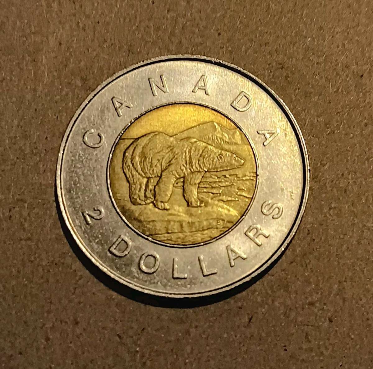 1996 2 Dollar Canadian Queen Elizabeth coin