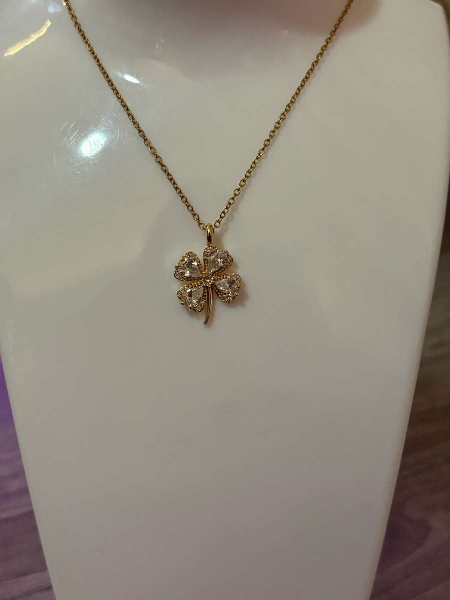 cadena laminado en oro stainless steel