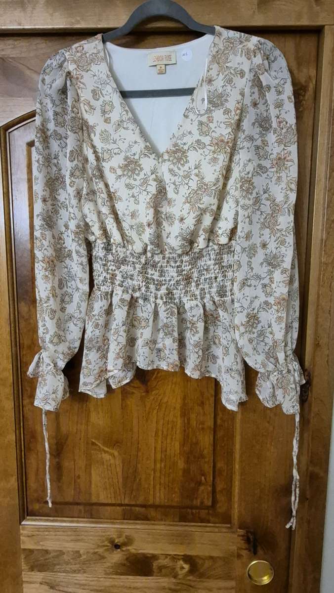 London Rose floral blouse