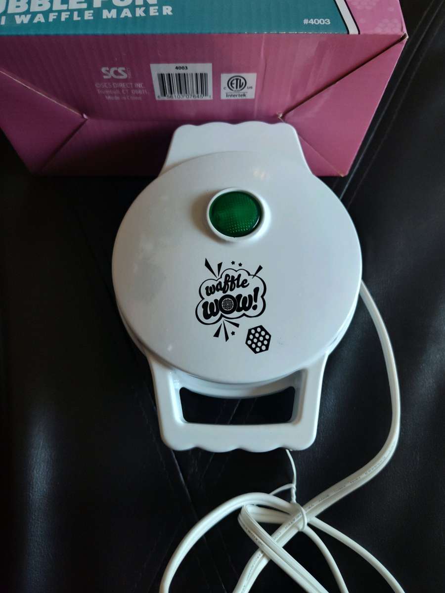 Mini waffle maker