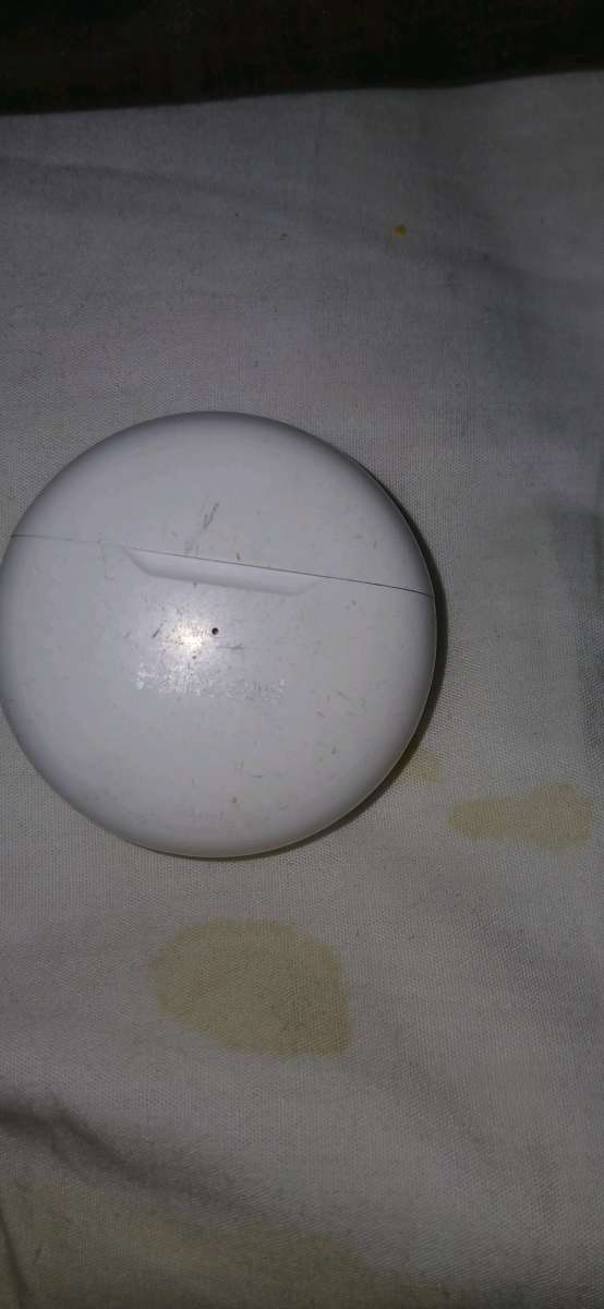 billboard Bluetooth wireless earbuds