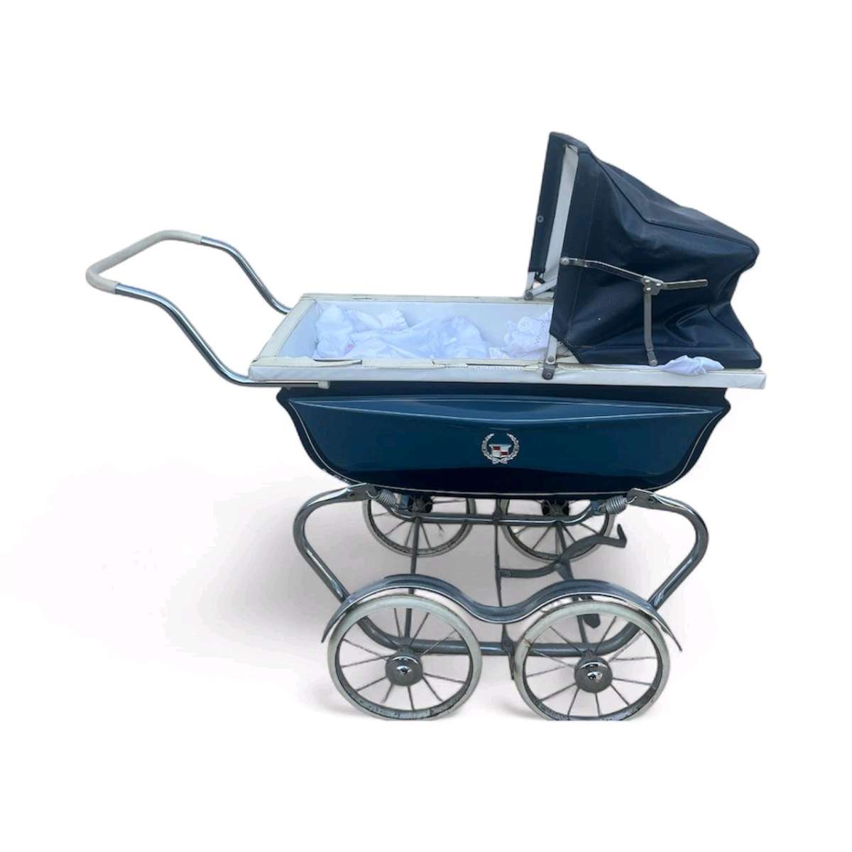 Antique cadillac scroller