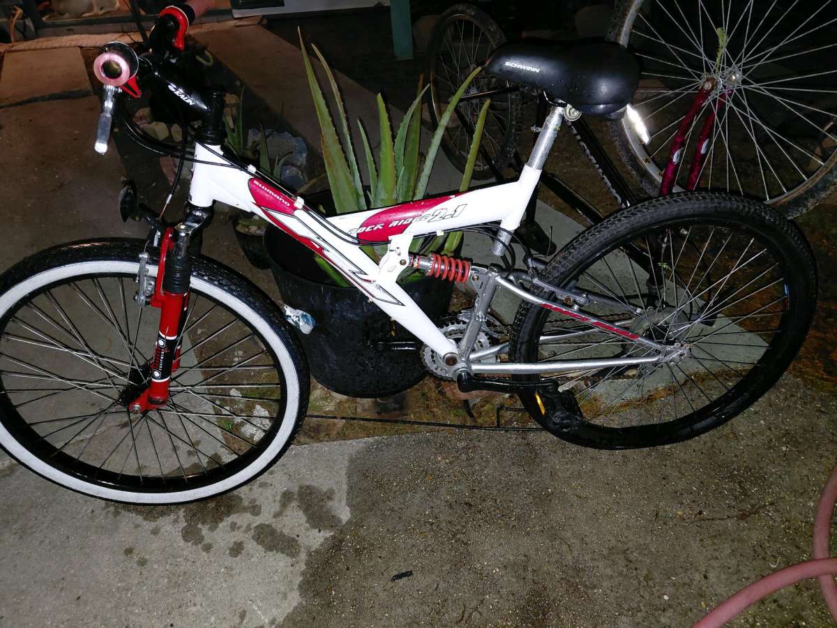 ROCK RIDGE SHIMANO BIKE