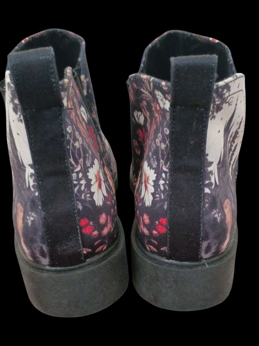 Rogue and Wolf Dark Fairytale Classic Gothic Ankle Boots Sz8