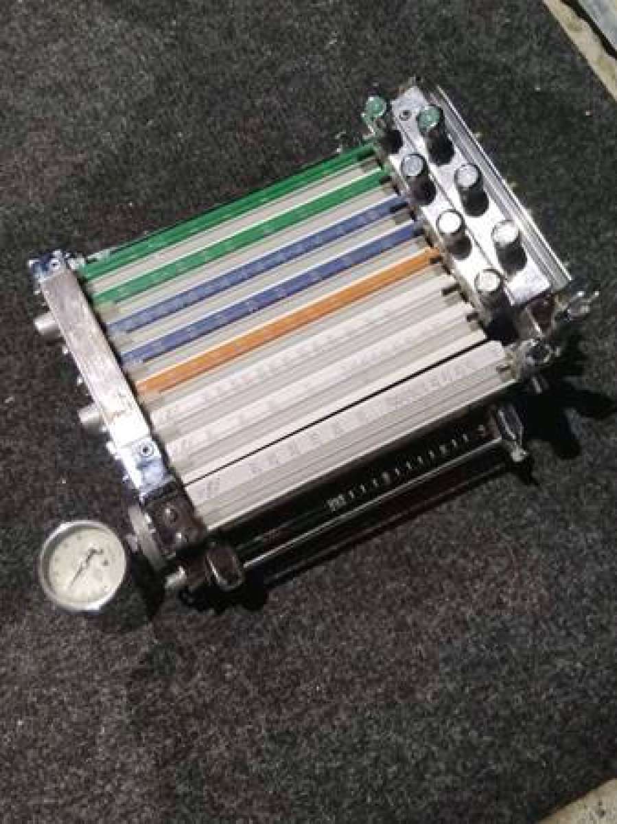 Vintage Working 1940s Anesthesia Flow Meter