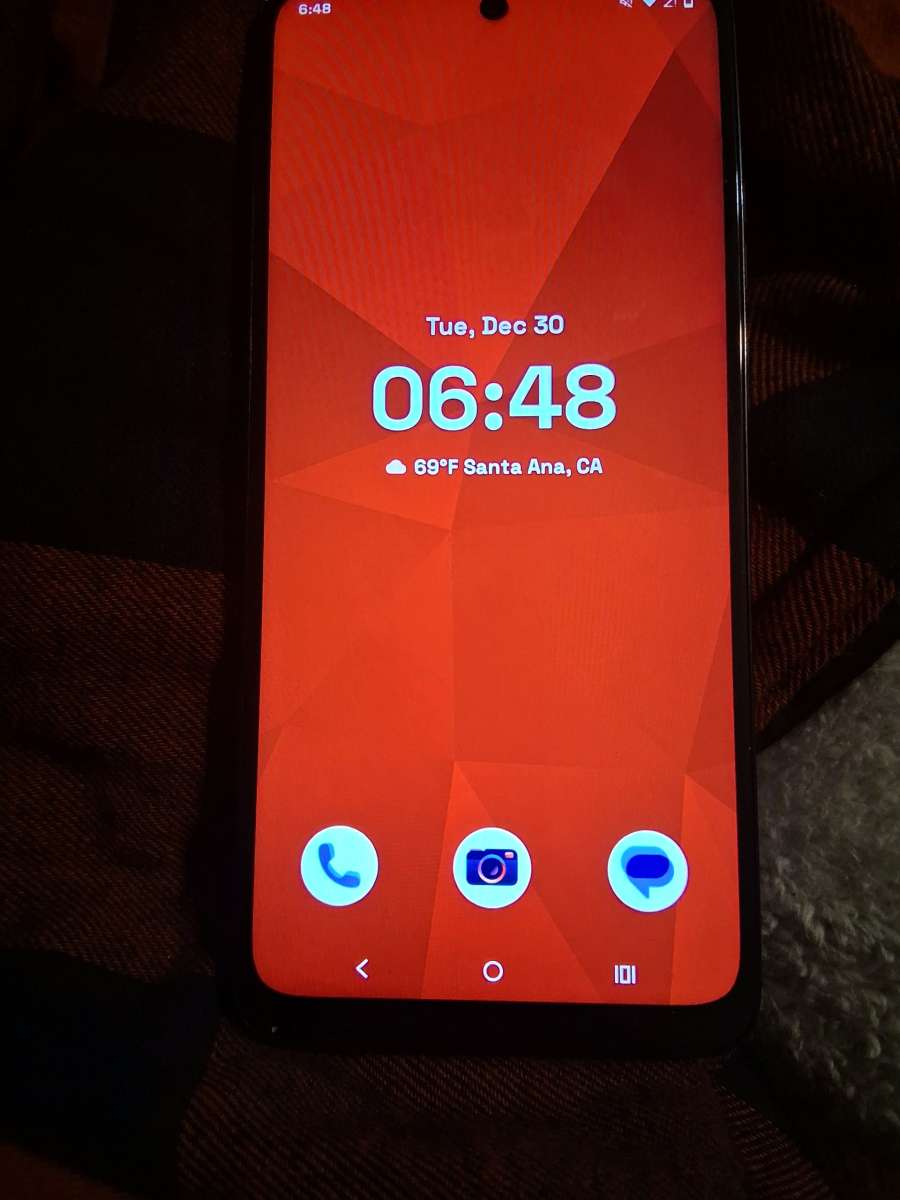 MOTOROLA 5G 2025 NEW IN BOX UNLOCKED