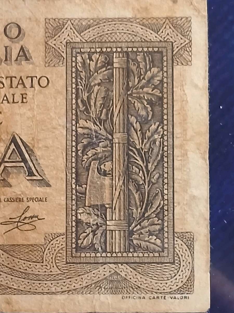 1939 Italian 1 Lira banknote