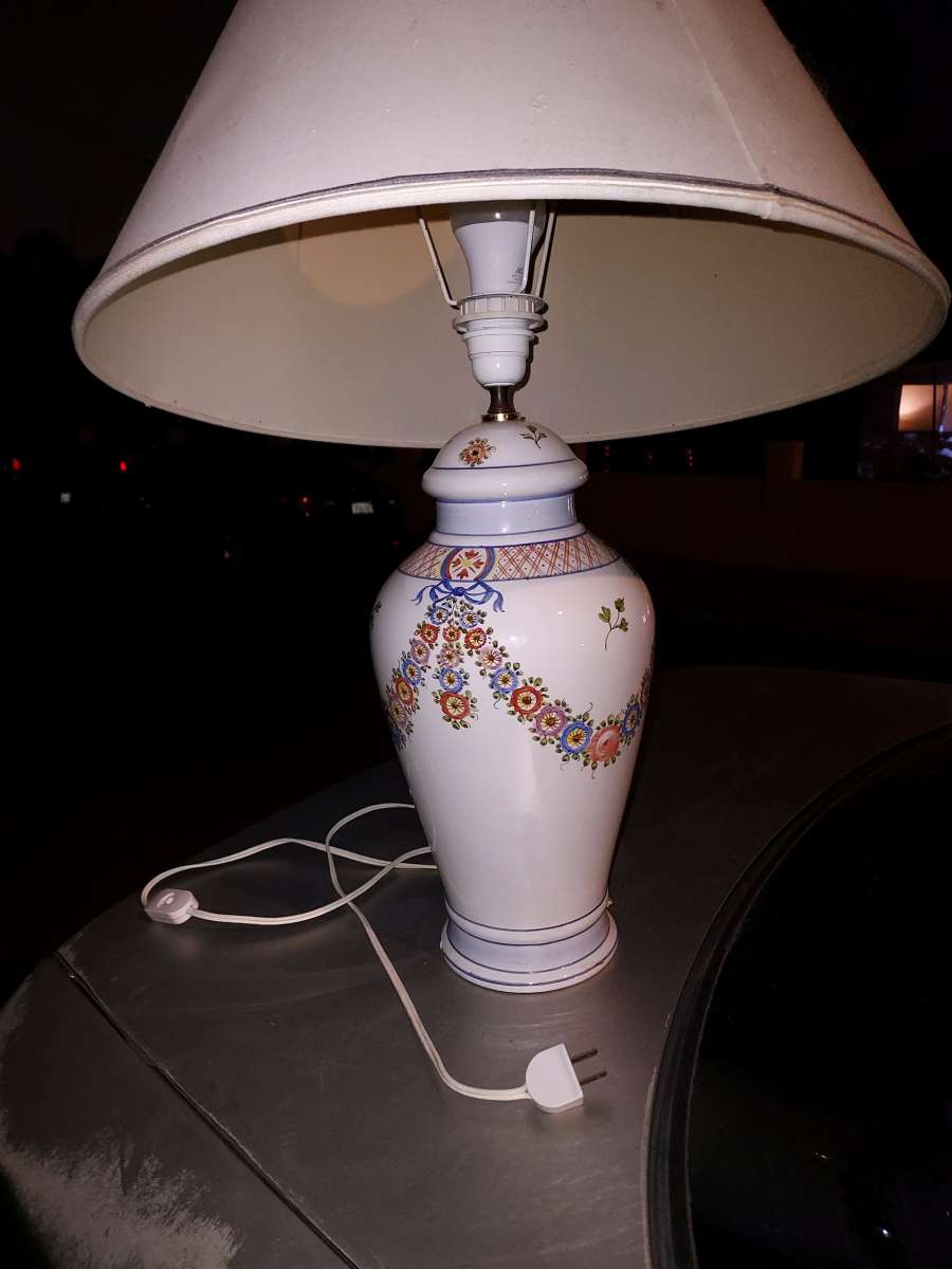 Italian hand painted table lamp